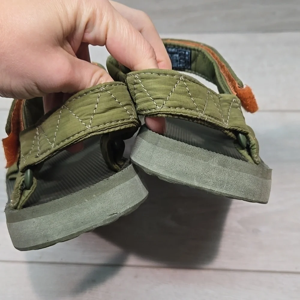 Teva Mens Outdoor Hiking Green & Orange Hook& Loop Sandals Slide Shoes Sz 10
